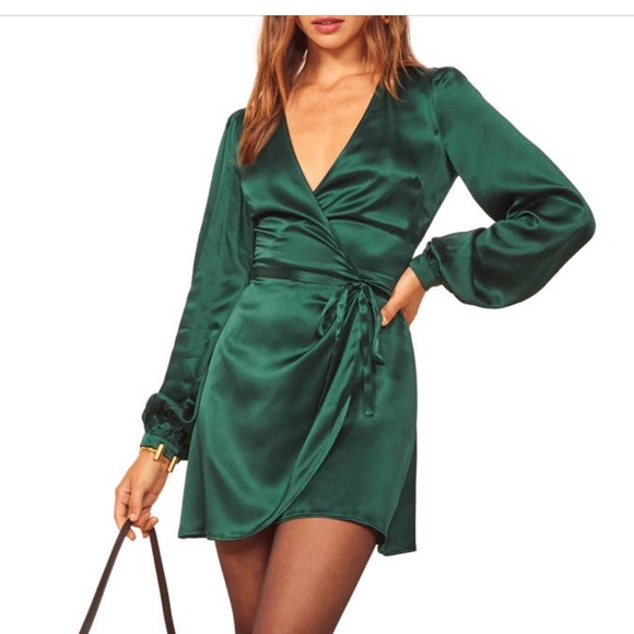 Reformation Dresses & Skirts - Reformation Emerald Silk Dress